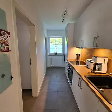 Im Werder -fuer Monteure Nicht Geeignet- Lägenhet *