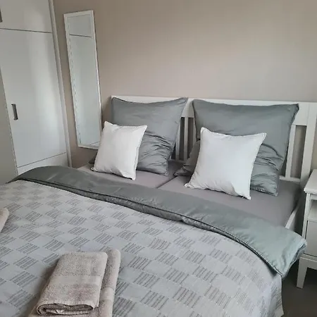 Im Werder -fuer Monteure Nicht Geeignet-